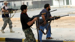 عسكريون الغطاء الدولى هو الحل الوحيد لتدخل مصر فى ليبيا -

